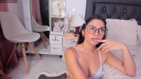 Snapshot of sweetnicky1 chatting on November 26, 2025, 7:59 pm sweetnicky1 online show from November 26, 2025, 7:59 pm