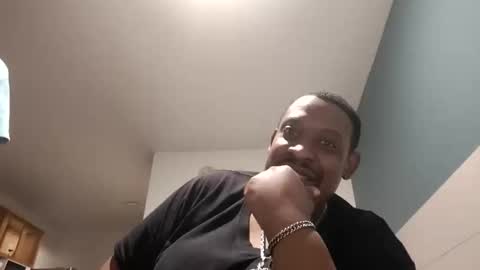 SweetNJuicy online show from November 6, 2025, 7:20 am