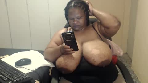 sweetnoziexxx online show from October 17, 2025, 6:05 am