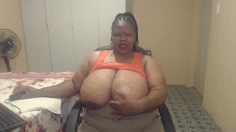 Snapshot of sweetnoziexxx chatting on January 11, 2026, 3:44 am sweetnoziexxx online show from January 11, 2026, 3:44 am