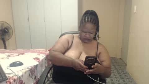 Snapshot of sweetnoziexxx chatting on January 16, 2026, 5:44 am sweetnoziexxx online show from January 16, 2026, 5:44 am