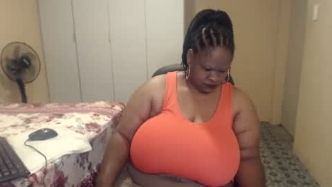 Snapshot of sweetnoziexxx chatting on January 18, 2026, 4:27 am sweetnoziexxx online show from January 18, 2026, 4:27 am