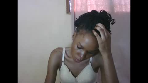 Snapshot of sweetpetite254 chatting on March 19, 2026, 2:32 pm ESTHER online show from March 19, 2026, 2:32 pm