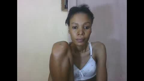 Snapshot of sweetpetite254 chatting on March 30, 2026, 1:39 am ESTHER online show from March 30, 2026, 1:39 am