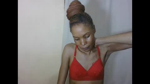 Snapshot of sweetpetite254 chatting on April 19, 2026, 6:10 pm ESTHER online show from April 19, 2026, 6:10 pm