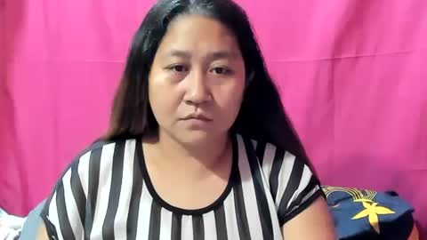 Snapshot of sweetpilipina88 chatting on December 19, 2024, 10:34 am MIA online show from December 19, 2024, 10:34 am
