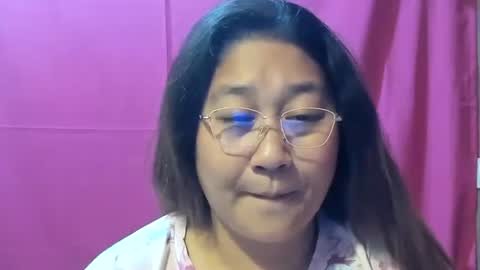 Snapshot of sweetpilipina88 chatting on January 19, 2025, 6:53 am MIA online show from January 19, 2025, 6:53 am