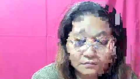 Snapshot of sweetpilipina88 chatting on January 19, 2025, 11:12 am MIA online show from January 19, 2025, 11:12 am