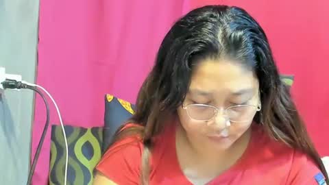 Snapshot of sweetpilipina88 chatting on January 27, 2025, 12:01 am MIA online show from January 27, 2025, 12:01 am