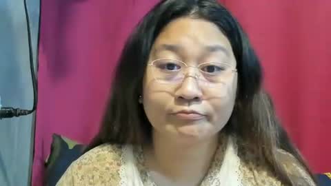 Snapshot of sweetpilipina88 chatting on February 3, 2025, 12:25 pm MIA online show from February 3, 2025, 12:25 pm