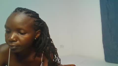 Snapshot of sweetpink_1 chatting on January 13, 2026, 6:46 pm sweetpink_1 online show from January 13, 2026, 6:46 pm