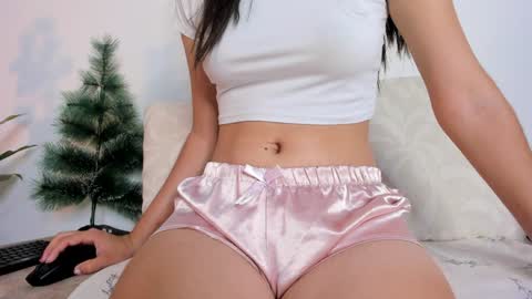 Snapshot of sweetpussyhot_ chatting on December 11, 2024, 10:36 am Hello Welcome Im here from WEDNESDAY to SUNDAY 430am to 830am and 3 to 7 timeMONDAY and TUESDAY i rest online show from December 11, 2024, 10:36 am