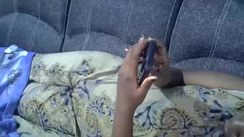 Snapshot of sweetqueen20 chatting on November 28, 2025, 6:38 am queen online show from November 28, 2025, 6:38 am