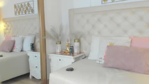 sweets one online show from December 21, 2025, 3:35 am