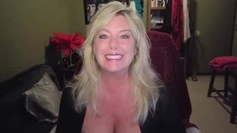 Janie online show from May 27, 2026, 10:07 pm