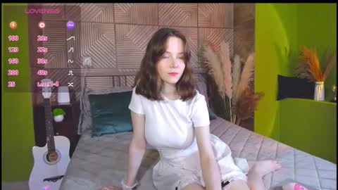 Snapshot of sweetshy_ chatting on September 16, 2025, 1:23 pm Alice online show from September 16, 2025, 1:23 pm