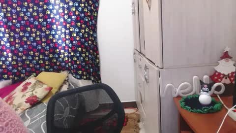 Snapshot of sweetsin_x77 chatting on December 5, 2025, 7:21 pm Sweet online show from December 5, 2025, 7:21 pm