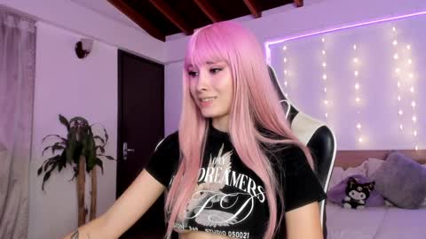 Snapshot of sweett_catt1 chatting on December 27, 2024, 5:52 am Cat independent model online show from December 27, 2024, 5:52 am