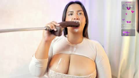 Snapshot of sweett_katty_ chatting on December 5, 2025, 5:16 am 1430 - 22-00 online show from December 5, 2025, 5:16 am