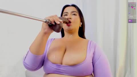 Snapshot of sweett_katty_ chatting on December 14, 2025, 7:18 pm 1430 - 22-00 online show from December 14, 2025, 7:18 pm