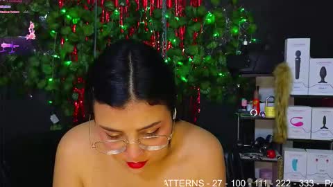 Snapshot of sweett_mollyy chatting on February 8, 2026, 12:36 am Molly - INDEPENDENT MODEL online show from February 8, 2026, 12:36 am