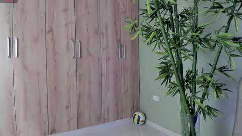    online show from January 14, 2025, 5:12 pm