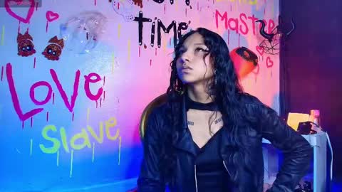 Sweett pleasure online show from November 17, 2025, 2:01 pm