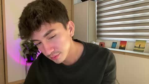 Snapshot of sweettaaron chatting on October 8, 2025, 6:49 pm Andy online show from October 8, 2025, 6:49 pm