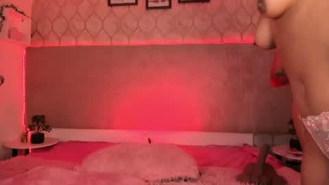 Snapshot of sweettemptatiionn chatting on June 11, 2026, 7:06 am candy scarlett online show from June 11, 2026, 7:06 am