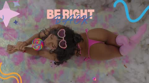 Snapshot of sweetviolet___ chatting on April 4, 2026, 12:13 pm sweetviolet___ online show from April 4, 2026, 12:13 pm