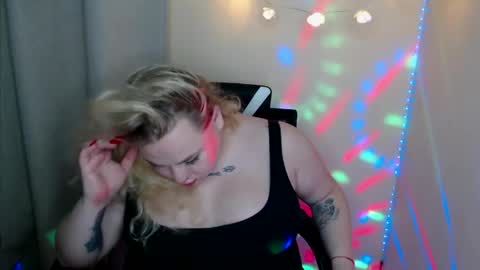 sweetvlada13 online show from May 6, 2026, 9:31 pm