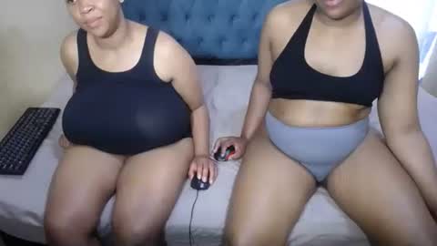 sweetwetebony2 online show from November 17, 2025, 10:54 am