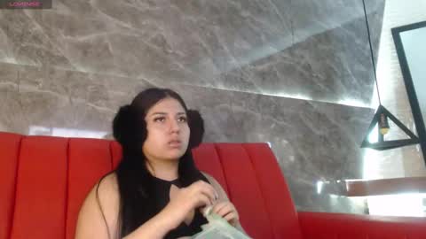 Snapshot of sweety_ashly chatting on January 25, 2025, 5:19 pm Ashley 3 online show from January 25, 2025, 5:19 pm