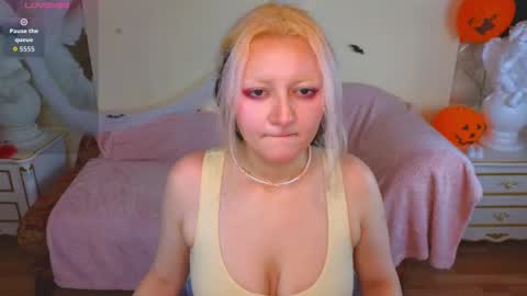 Hot Candy online show from October 30, 2025, 11:44 am