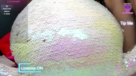 Mia online show from January 6, 2026, 6:11 pm