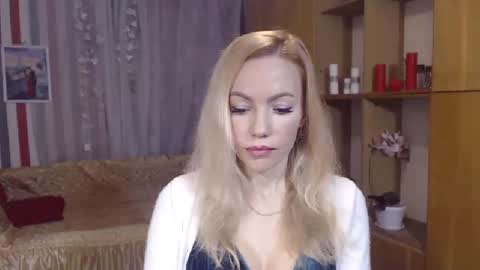Snapshot of sweety_friend chatting on December 17, 2024, 9:05 pm Sweety friend online show from December 17, 2024, 9:05 pm