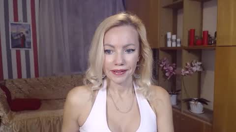 Snapshot of sweety_friend chatting on October 22, 2025, 7:02 pm Sweety friend online show from October 22, 2025, 7:02 pm