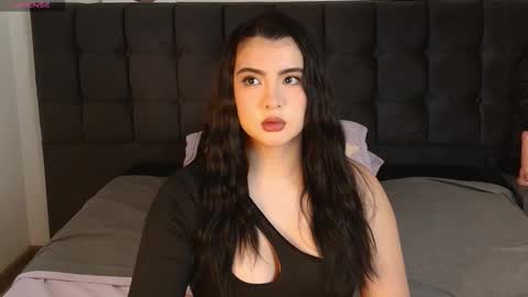 sweety nicole 3 online show from November 8, 2025, 2:01 am