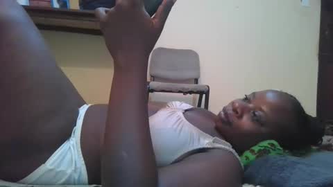 sweetyass25 online show from May 25, 2026, 5:41 pm