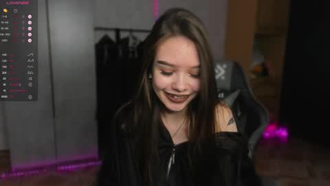 Snapshot of sweetydeviliya chatting on January 19, 2026, 4:05 am sweetydeviliya online show from January 19, 2026, 4:05 am