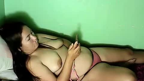 Sweetyummygirl online show from February 12, 2025, 11:41 pm