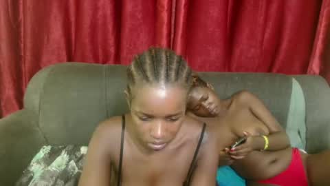 Snapshot of sweetz_candice chatting on February 25, 2025, 1:30 am sweetz_candice online show from February 25, 2025, 1:30 am