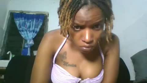 sweetz_candice online show from April 1, 2026, 10:29 pm