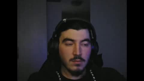 Snapshot of swepy88 chatting on February 16, 2026, 11:56 pm Swepy online show from February 16, 2026, 11:56 pm