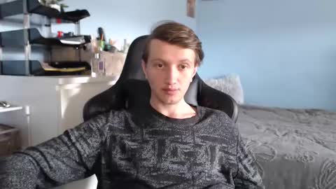 Snapshot of swetieecried chatting on March 13, 2026, 10:11 am Cat online show from March 13, 2026, 10:11 am