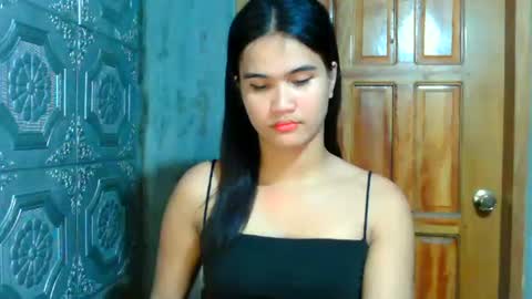 Snapshot of swettie_rhea chatting on June 18, 2026, 9:14 am Rhea online show from June 18, 2026, 9:14 am