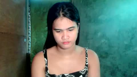 Snapshot of swettie_rhea chatting on June 22, 2026, 6:32 am Rhea online show from June 22, 2026, 6:32 am