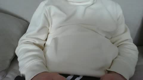 Snapshot of swimfit48 chatting on April 8, 2026, 7:52 am swimfit48 online show from April 8, 2026, 7:52 am