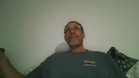 swimmerbod2495 online show from February 21, 2026, 3:07 am