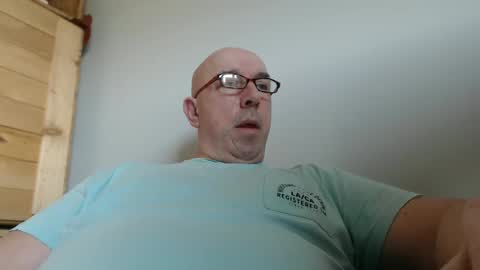 Snapshot of swissscooby55 chatting on March 2, 2025, 11:18 am swissscooby55 online show from March 2, 2025, 11:18 am
